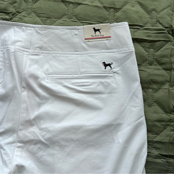 ***NWT***The Black Dog Ladies Capris color White - Picture 5 of 11